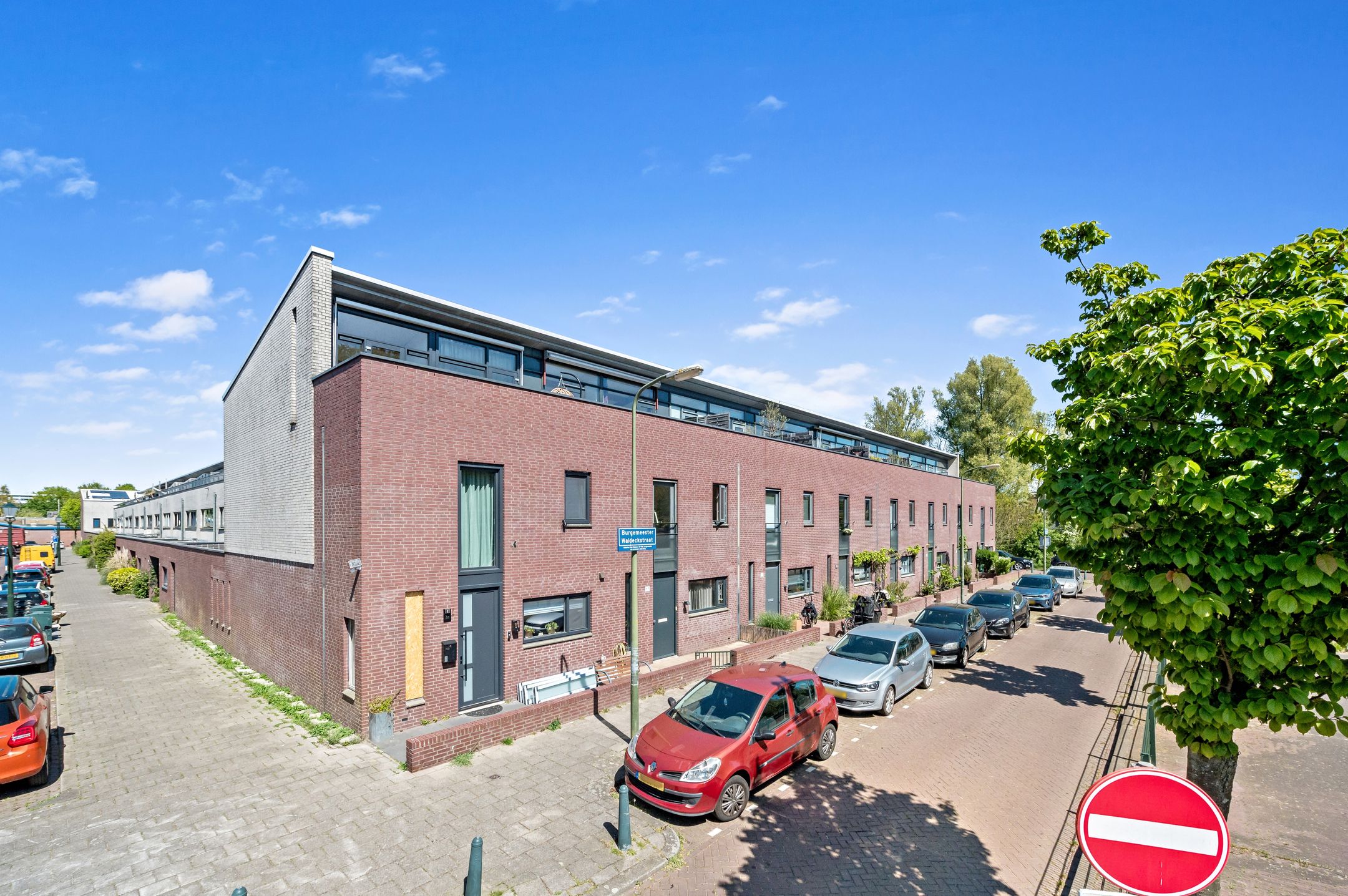Foto 45 van Burgemeester Waldeckstraat 65