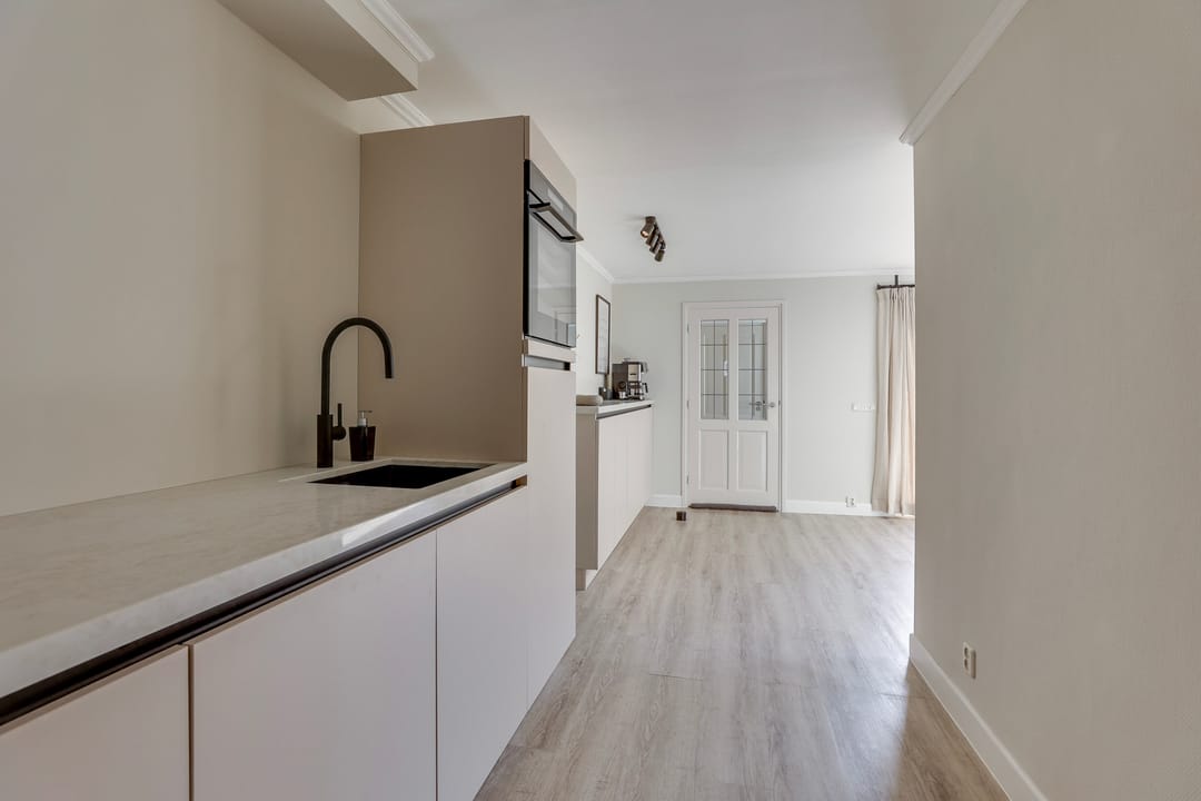 Photo 17 of Zuiderstraat 37