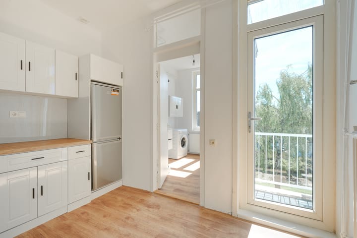 Foto 4 van van Alphenstraat 13