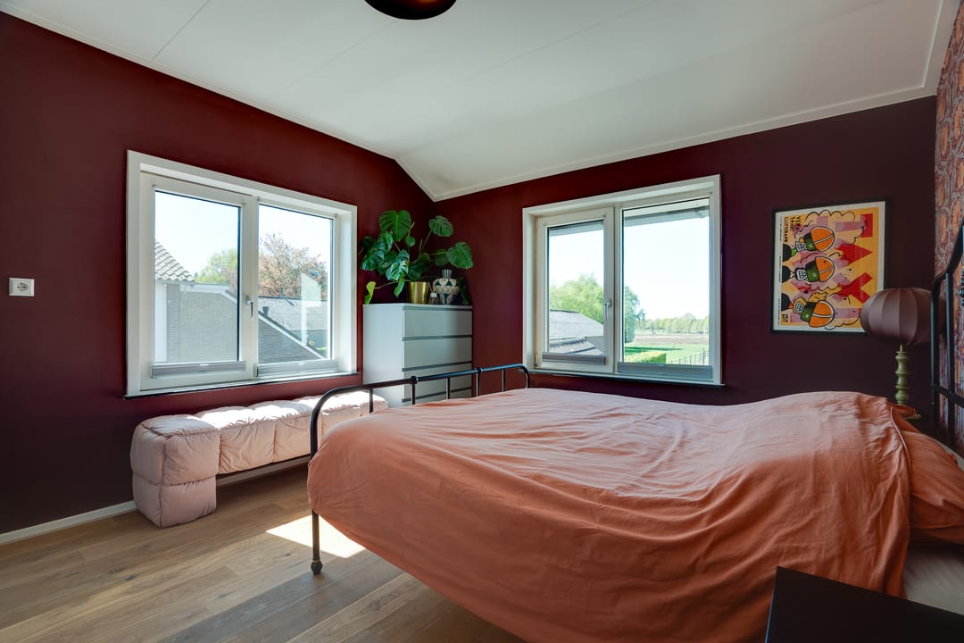 Photo 16 of Makkum 4-B