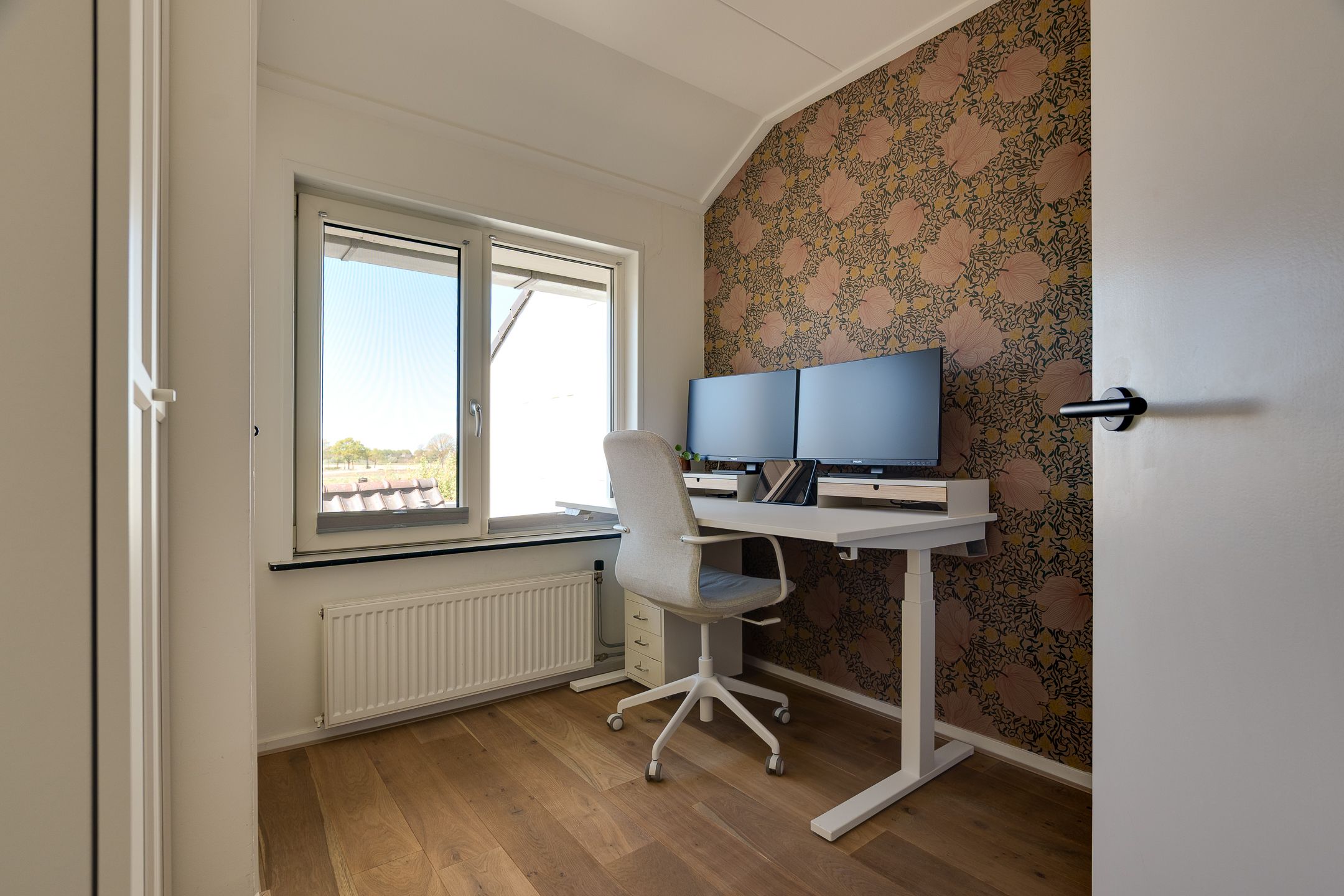 Photo 15 of Makkum 4-B