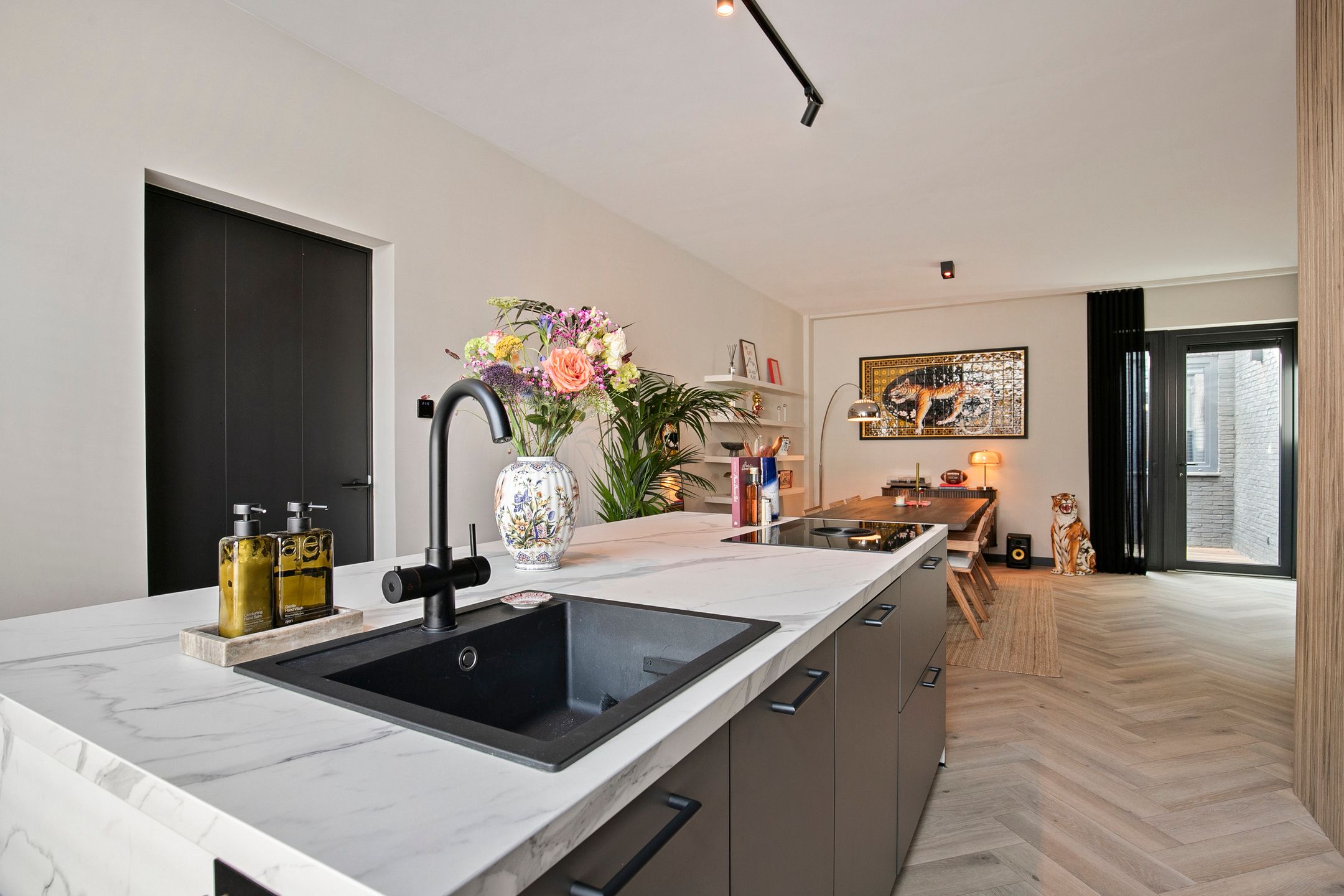 Photo 15 of Hoogstraat 272