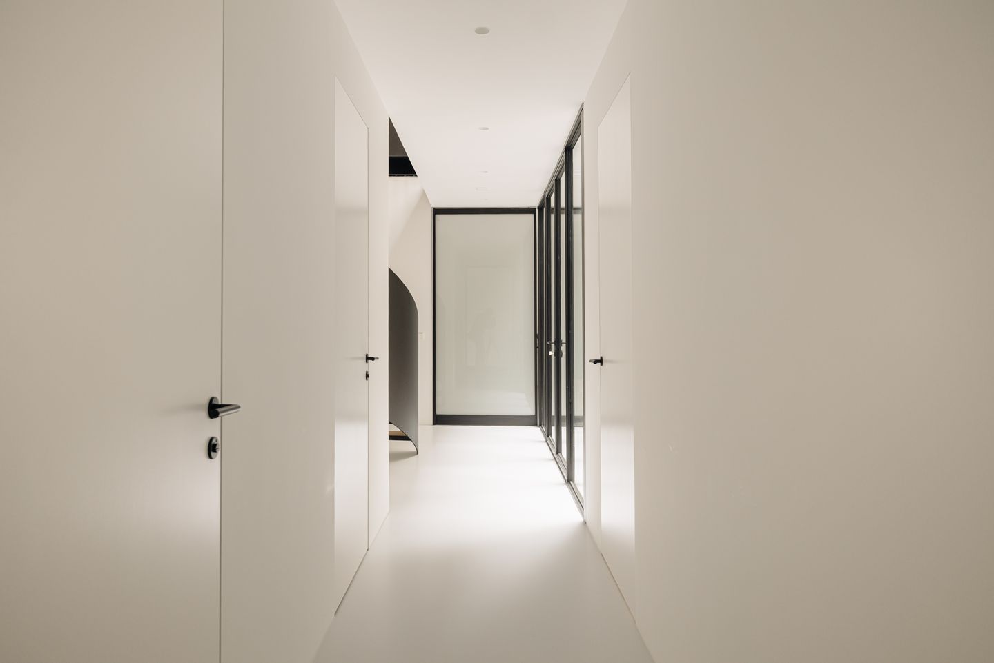 Luxury Double Ground Floor Apartment in 1740 National Monument, Amsterdam City Centre — 25