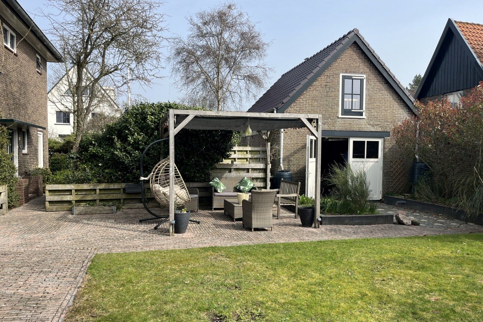 Photo 30 of Schilderend 94