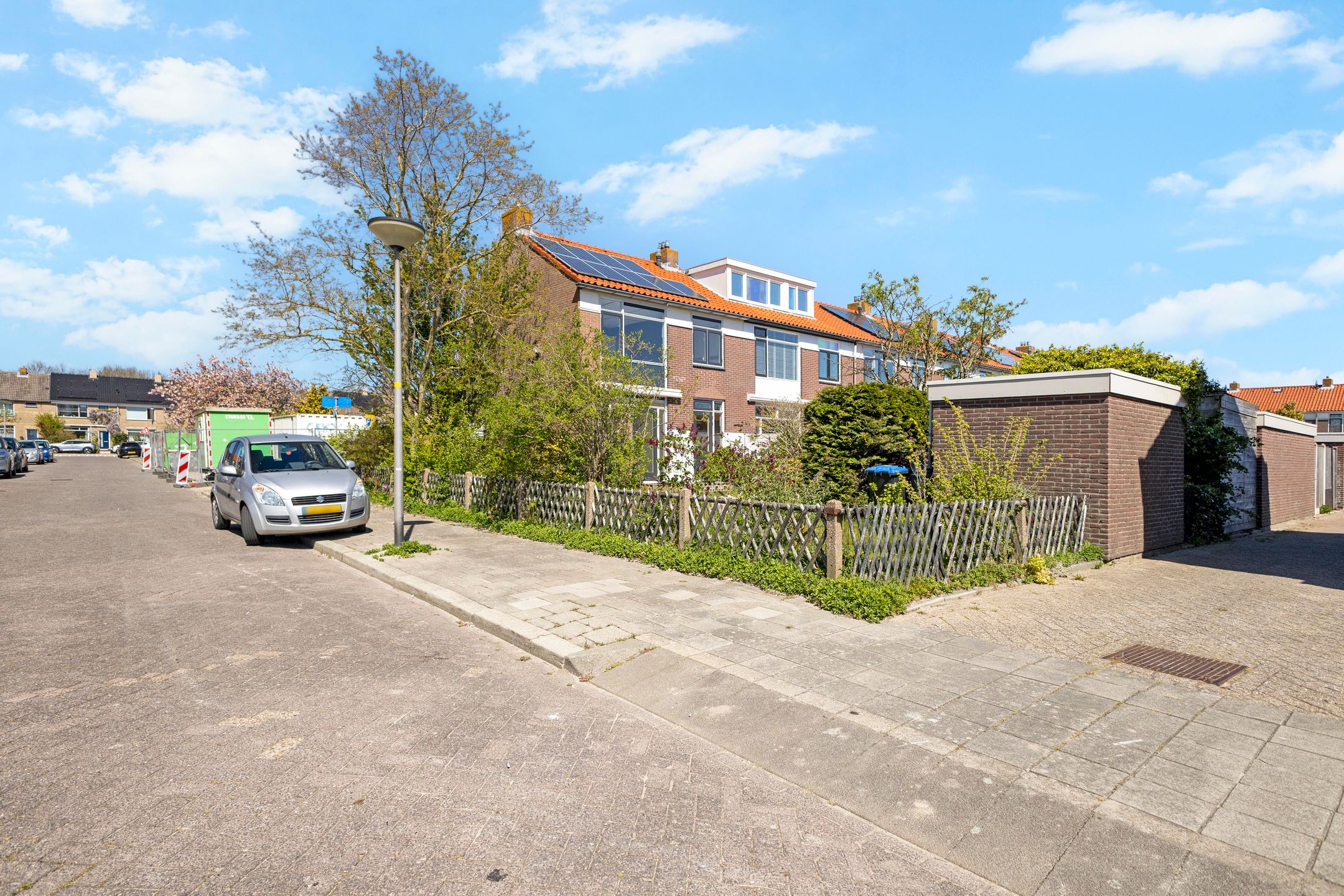 Foto 42 van Leendert den Bergerstraat 15