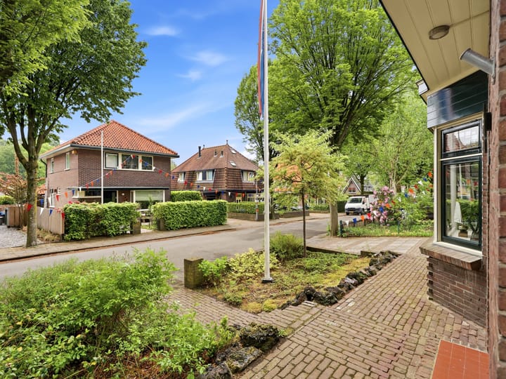 Vrijstaande woning te koop: Petronellaweg 10, Renkum