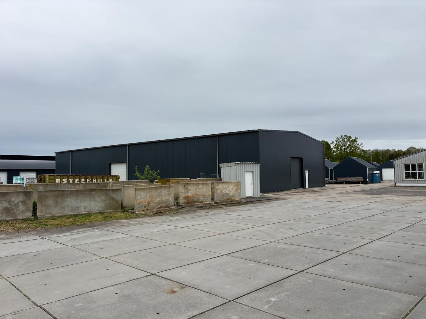 View photo 2 of Haven Zuidzijde 11