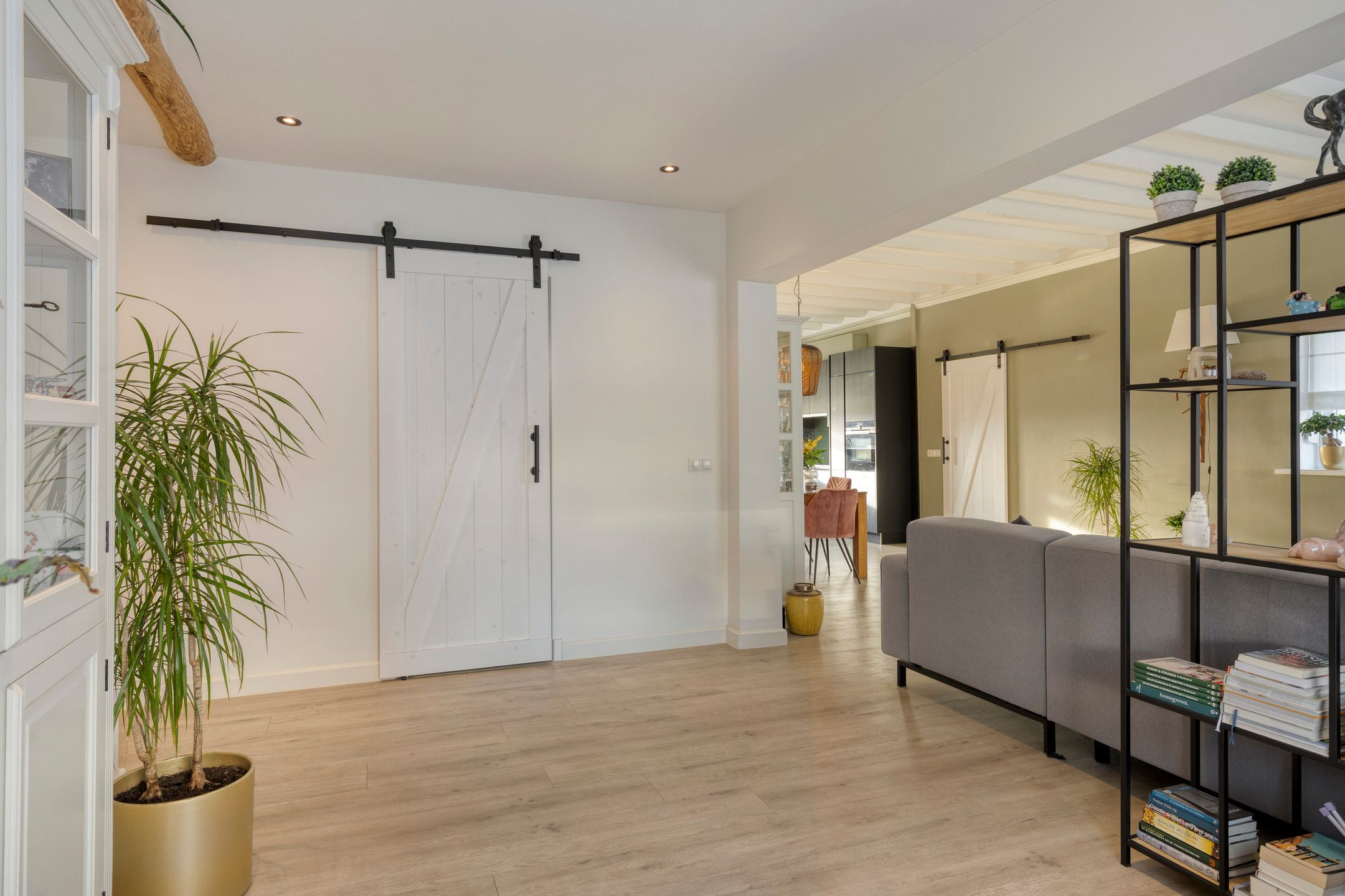 Photo 9 of Paterstraat 51