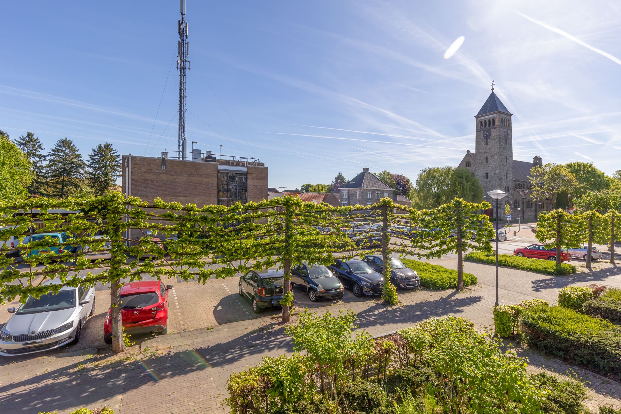 Photo 21 of Burg. Coonenplein 21