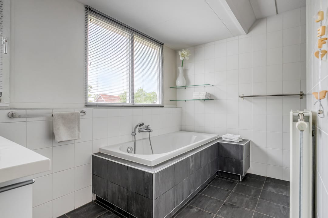 Photo 31 of Zuster Van Donkstraat 2