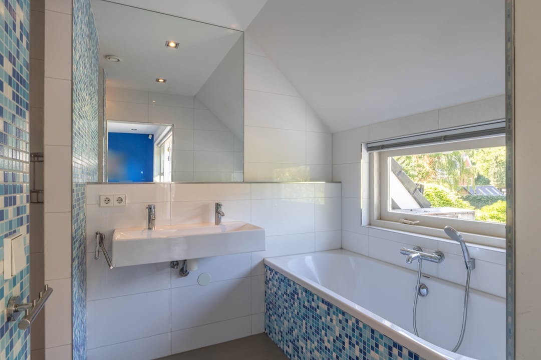 Photo 22 of Roerdompstraat 23