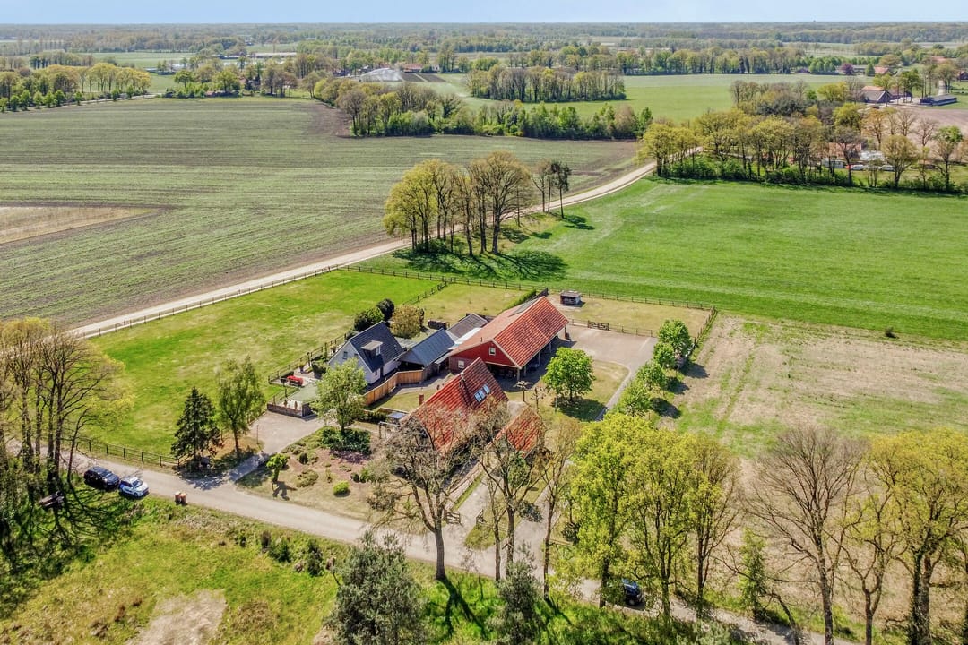 Photo 47 of Veenhuisweg 3