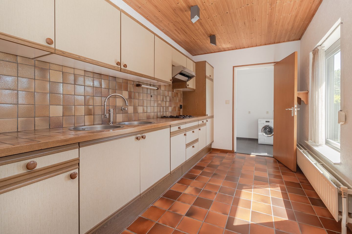 Photo 10 of Landweringstraat 90