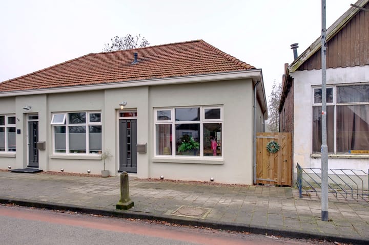 Photo 4 of Oudezijl 6-A