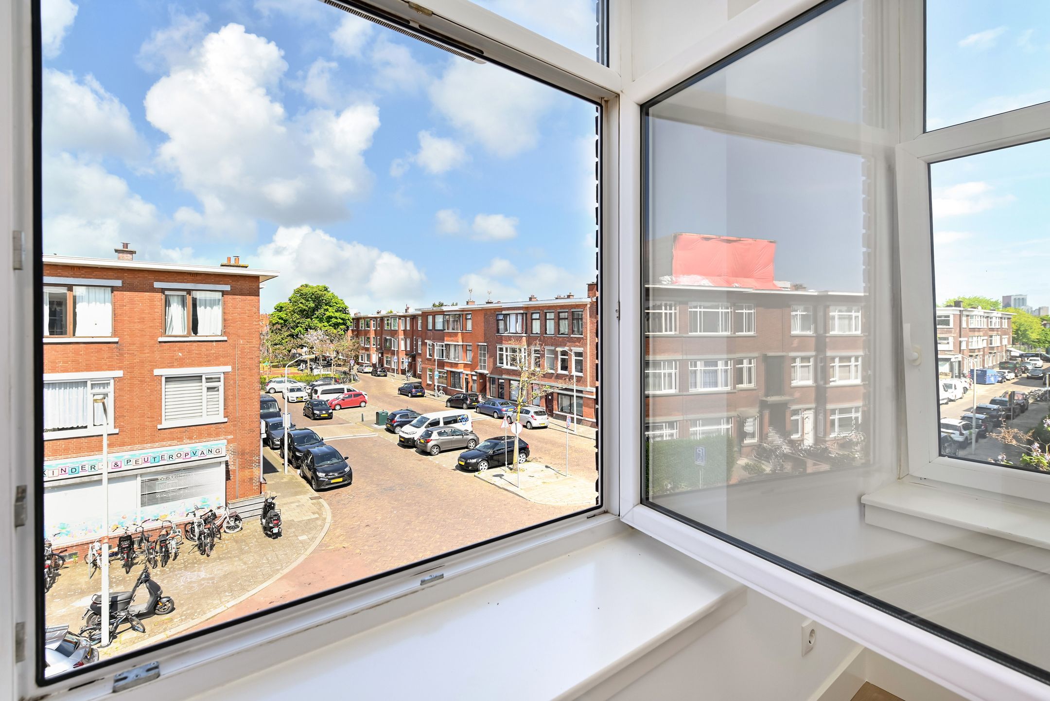 Photo 15 of Velpsestraat 52