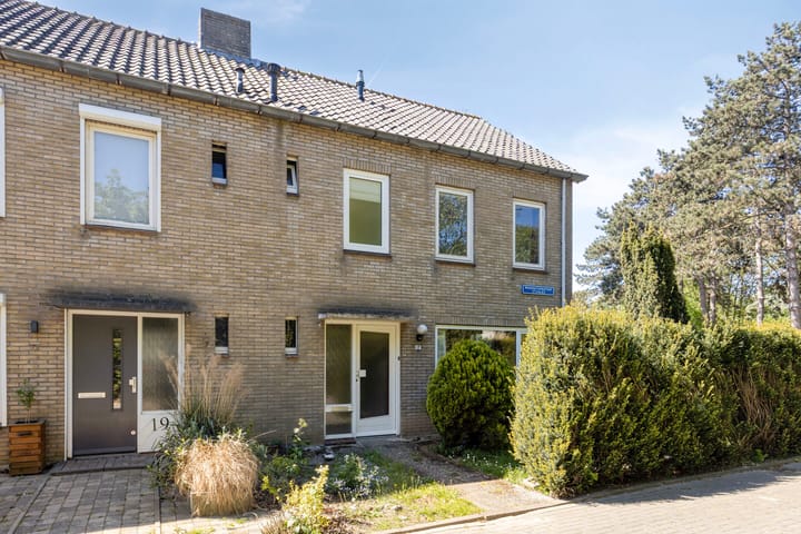 Madame Curiestraat 17