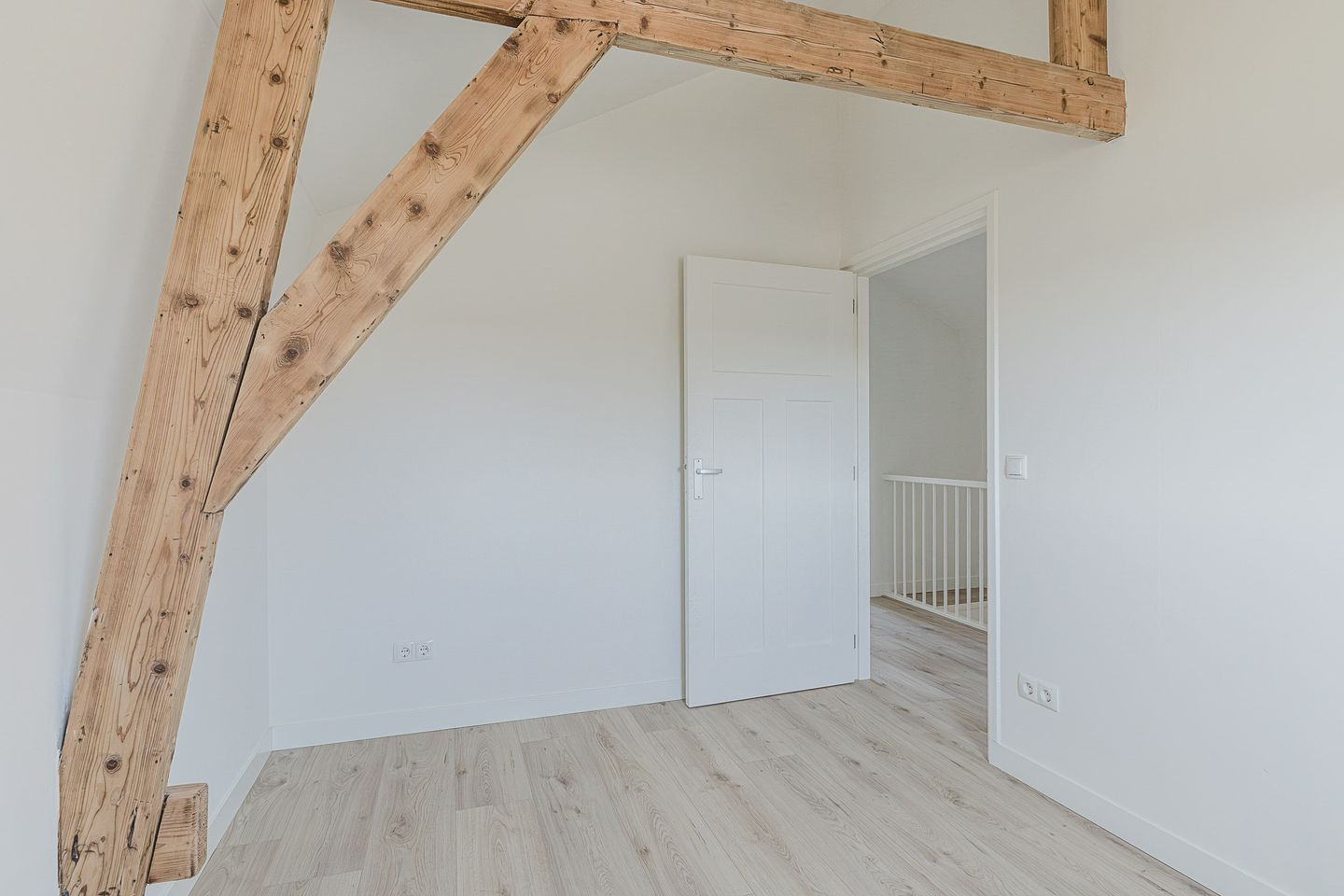 Photo 29 of Voorstraat 25