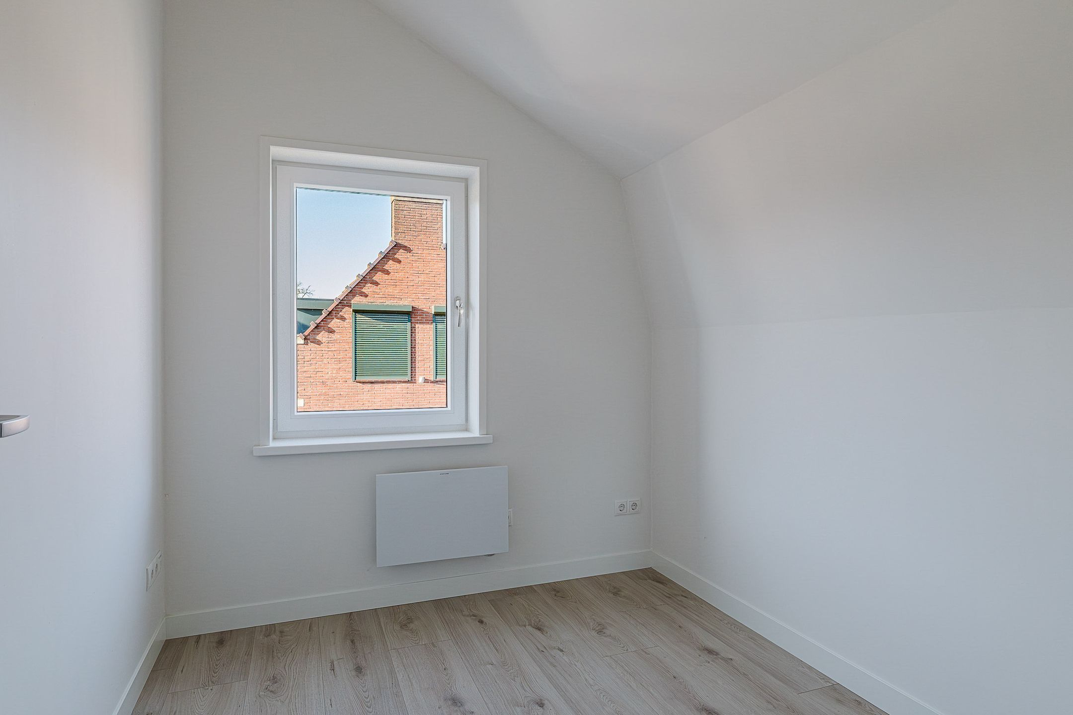 Photo 33 of Voorstraat 25