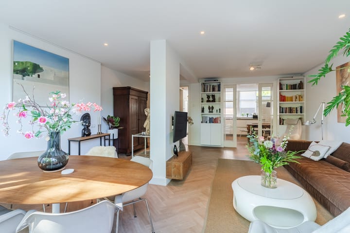 Tussenwoning te koop: Elandsgang 9, Tilburg