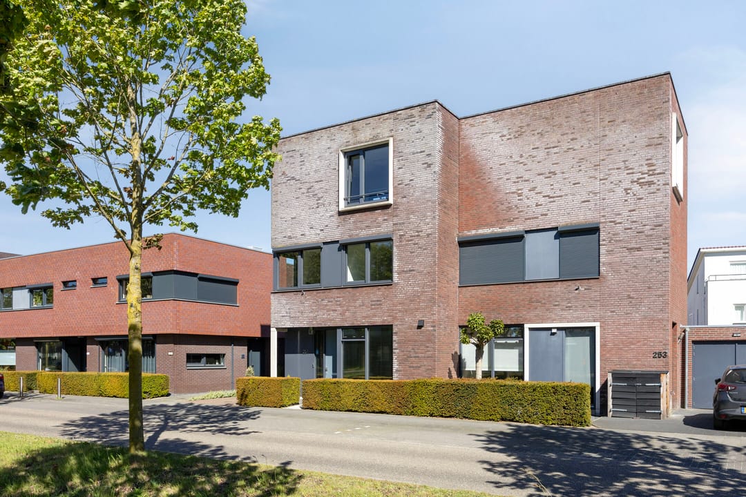 Photo 31 of Landbouwlaan 251
