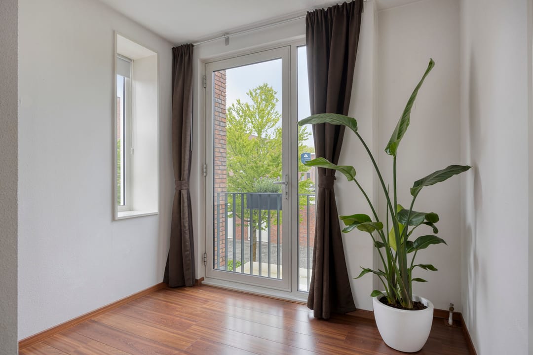 Modern Luxury Corner House with Roof Terrace in Prime Eindhoven Location — 26