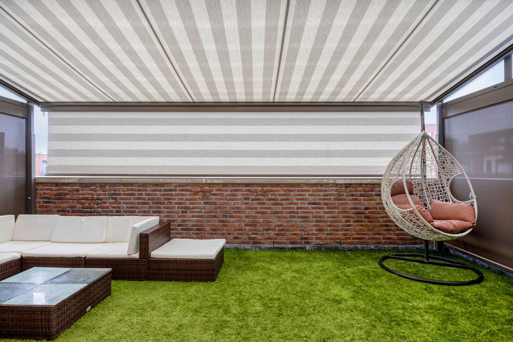 Modern Luxury Corner House with Roof Terrace in Prime Eindhoven Location — 54