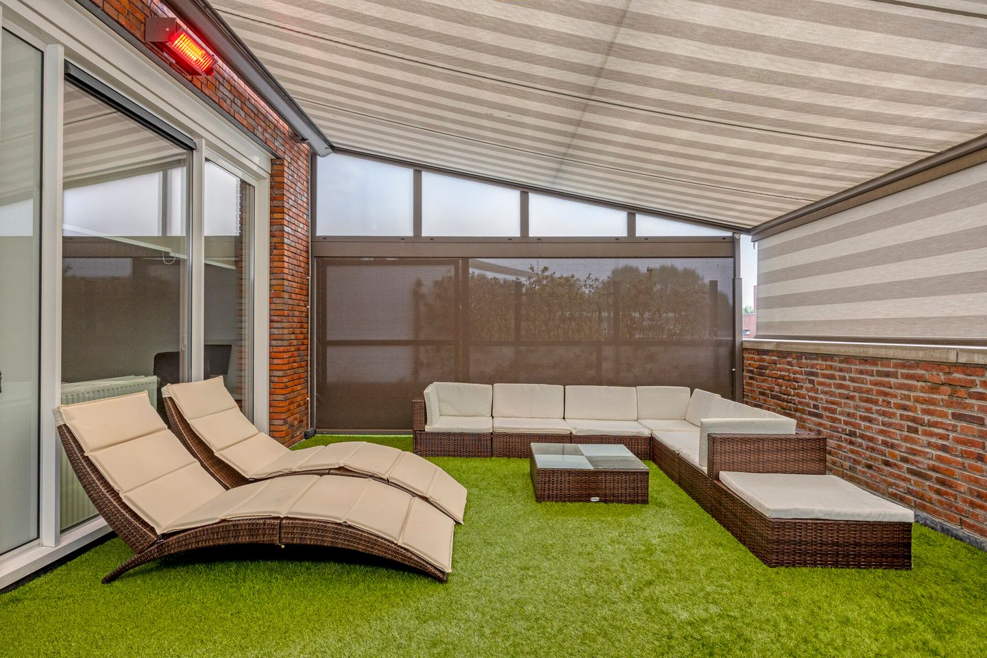 Modern Luxury Corner House with Roof Terrace in Prime Eindhoven Location — 50