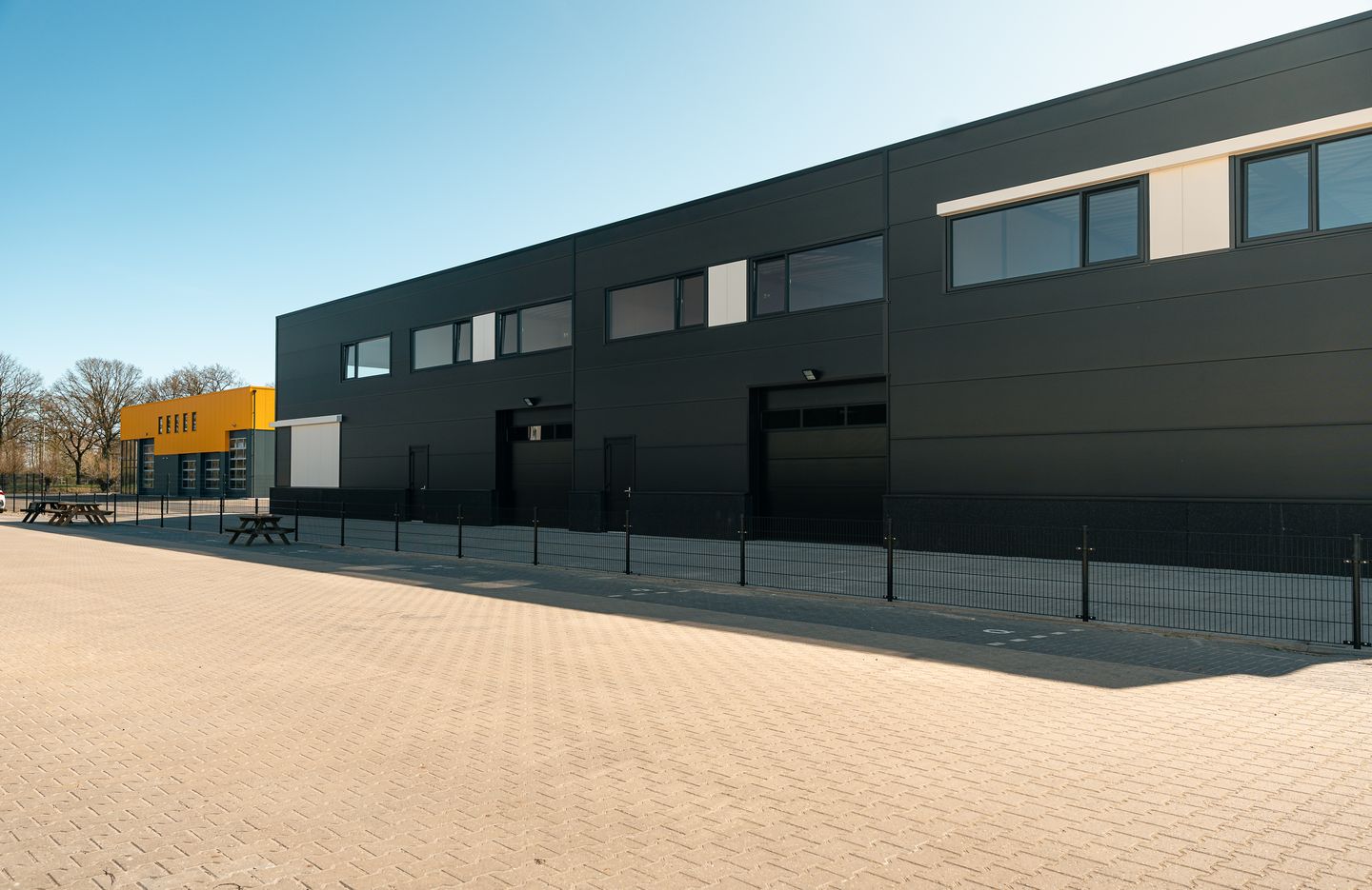Bekijk foto 1 van Almelosestraat 85