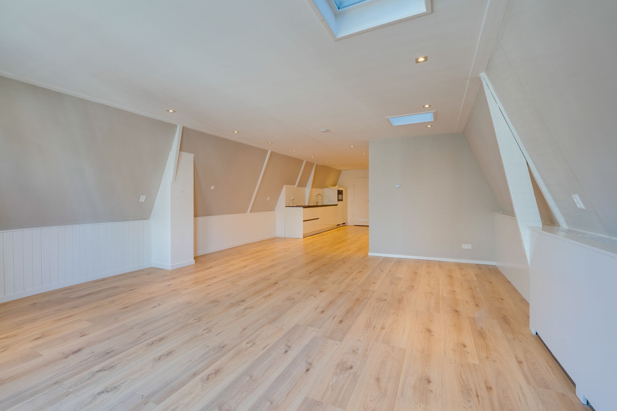 Fully Renovated Apartment in Historic Volendam Centre — 15