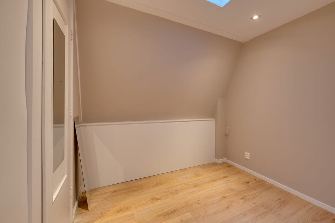 Fully Renovated Apartment in Historic Volendam Centre — 28