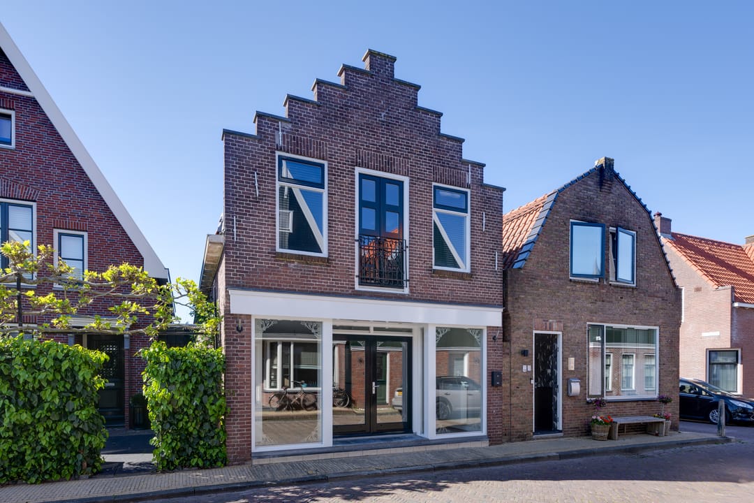 Fully Renovated Apartment in Historic Volendam Centre — 32