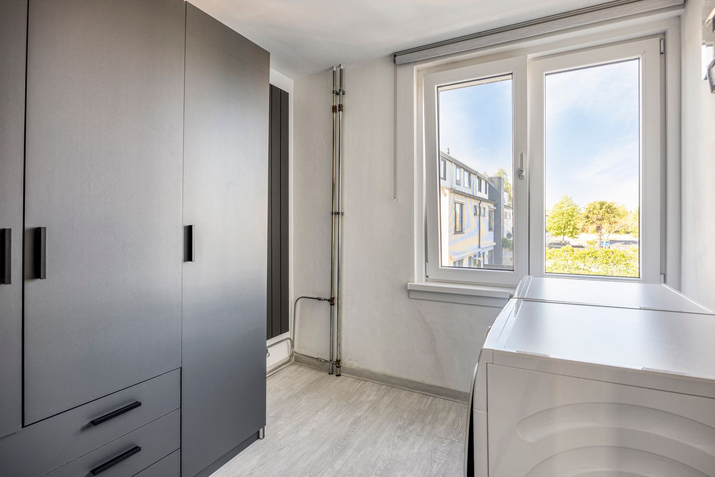 Photo 14 of Menadostraat 43