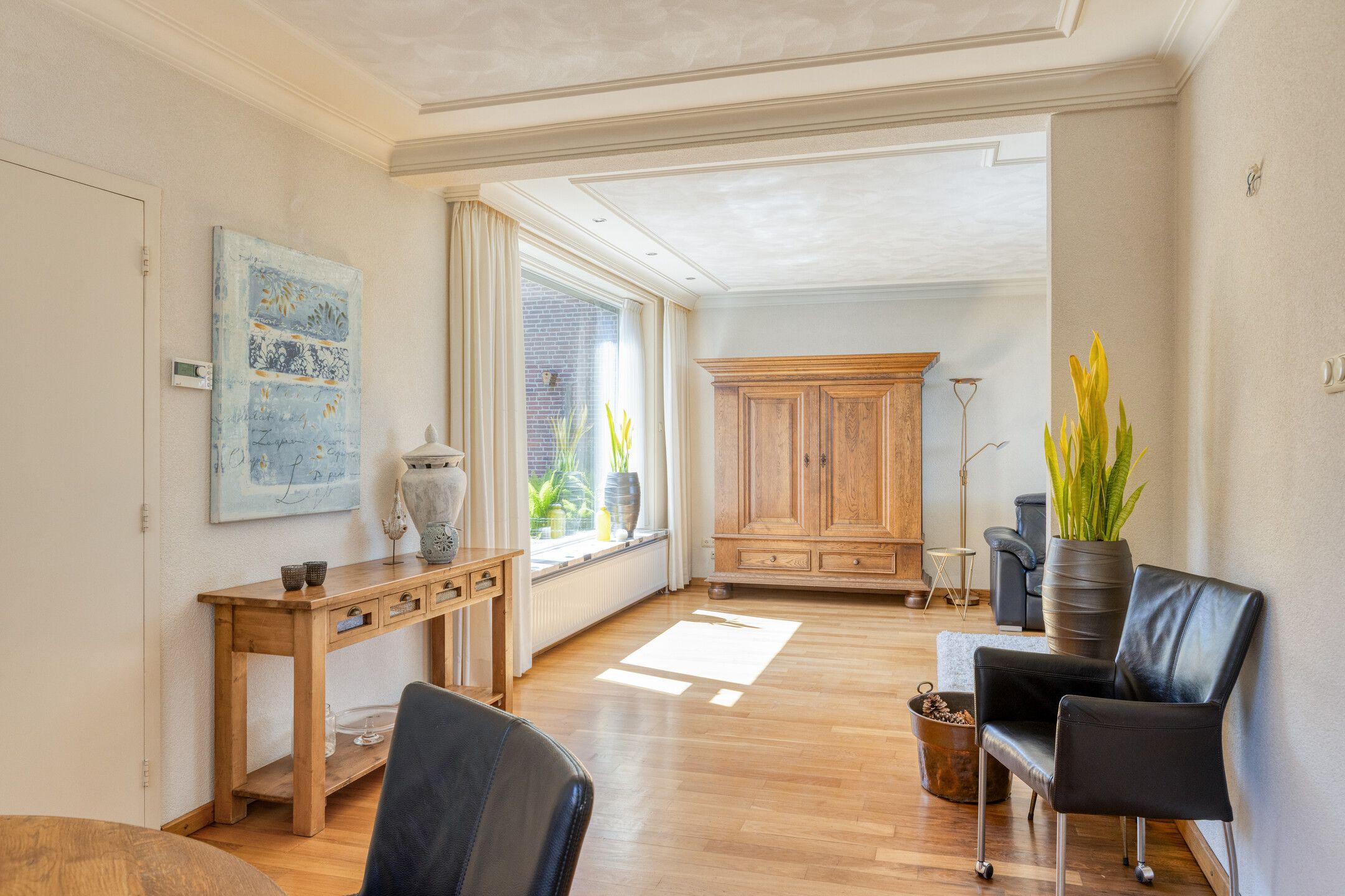 Photo 12 of Burgemeester van Erpstraat 54