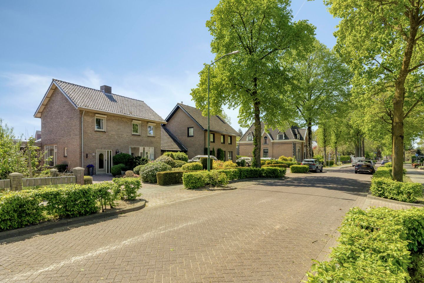 Photo 50 of Burgemeester van Erpstraat 54