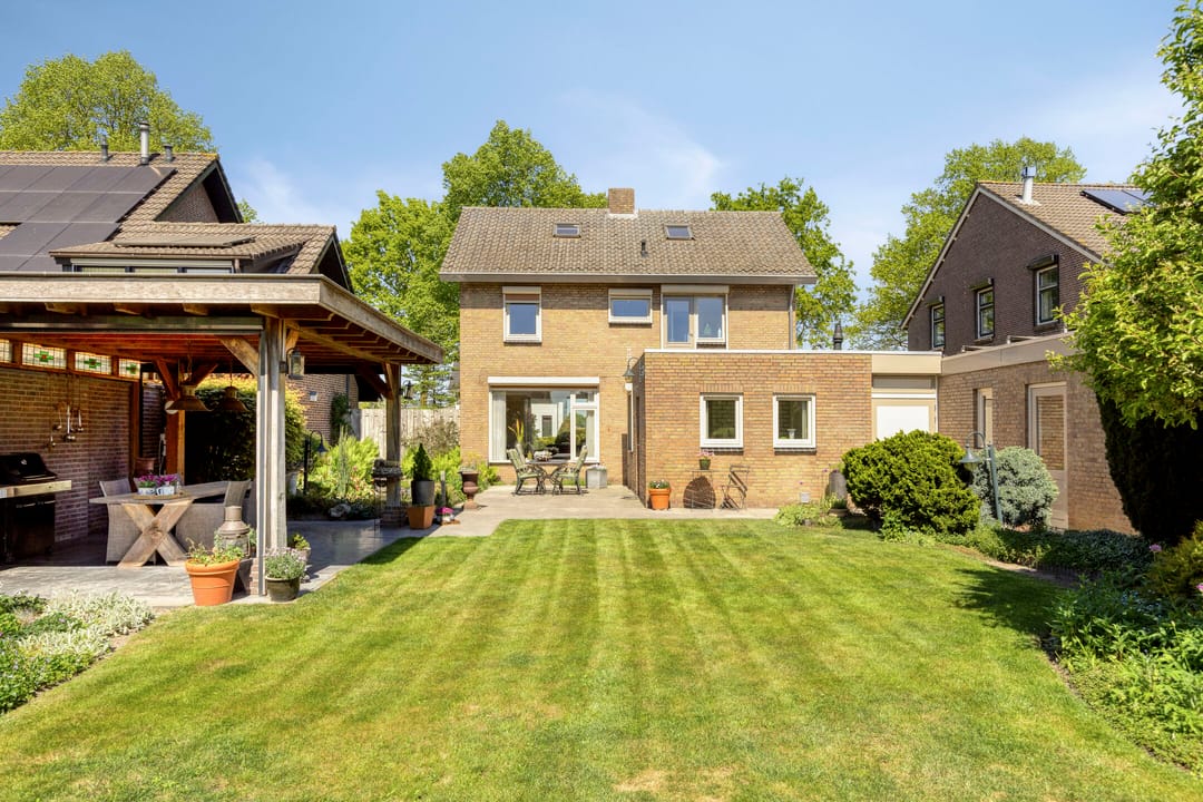 Photo 31 of Burgemeester van Erpstraat 54