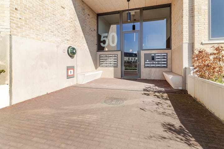 Photo 5 of Frederik Hendriklaan 50-B06