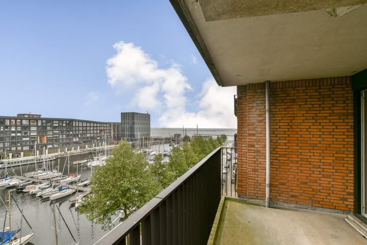 Foto 3 van Pieter Oosterhuisstraat 32