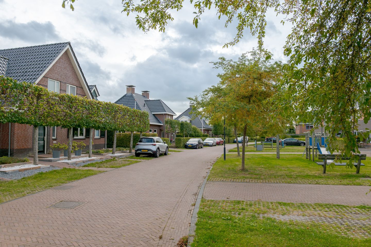 Photo 49 of Diepmaat 13