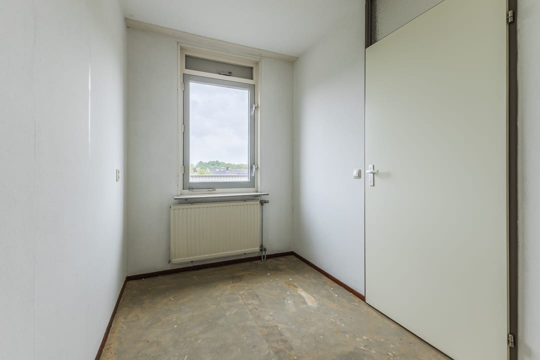 Photo 16 of Valkenierstraat 39