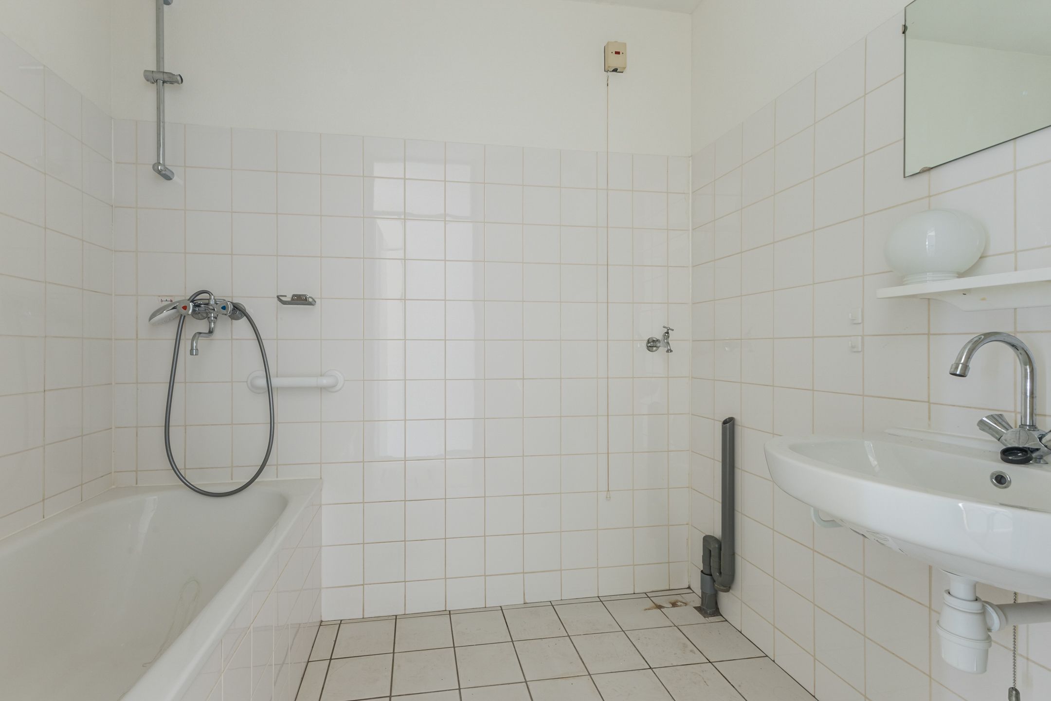 Photo 21 of Valkenierstraat 39