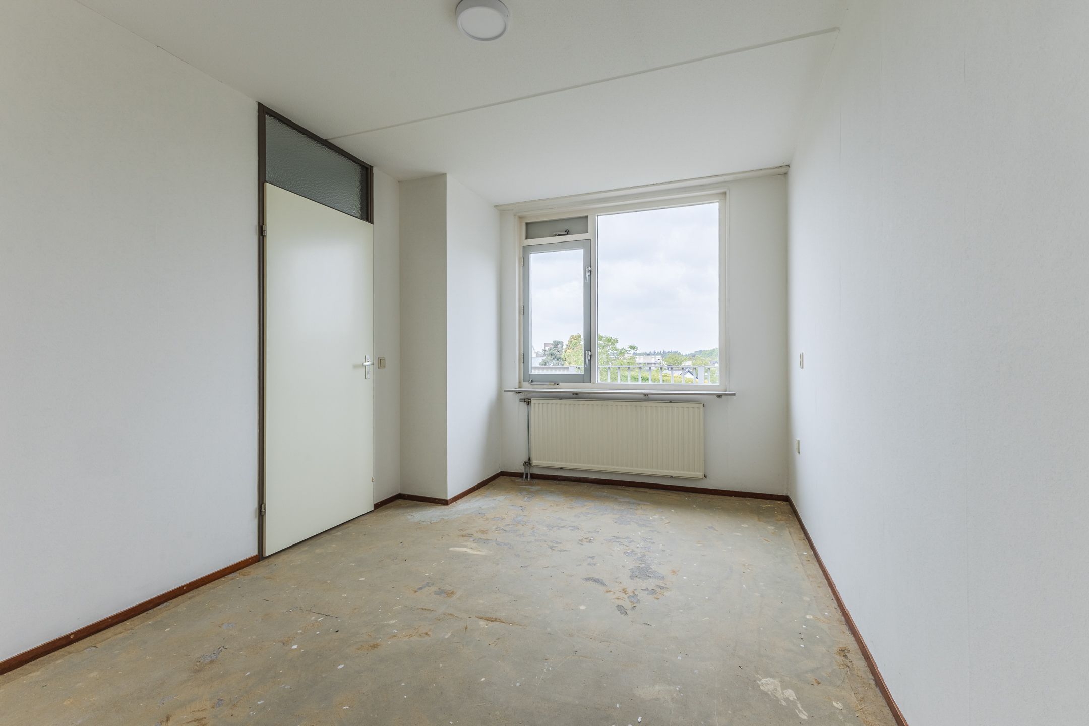 Photo 18 of Valkenierstraat 39