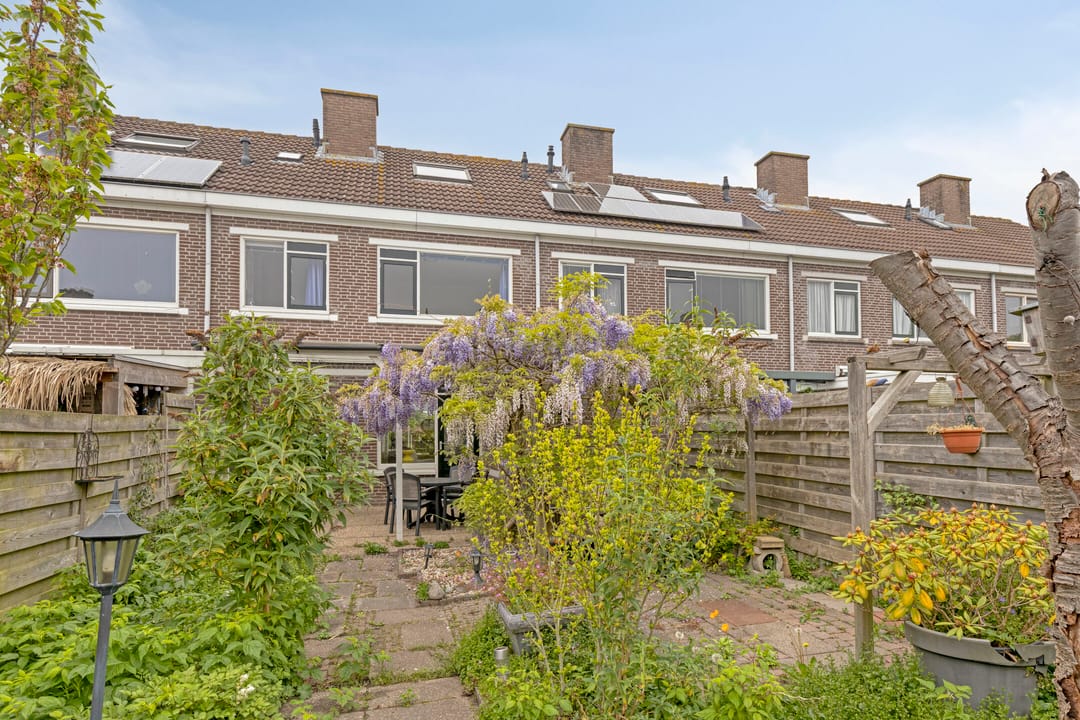 Photo 22 of Prof ten Doesschatestraat 271