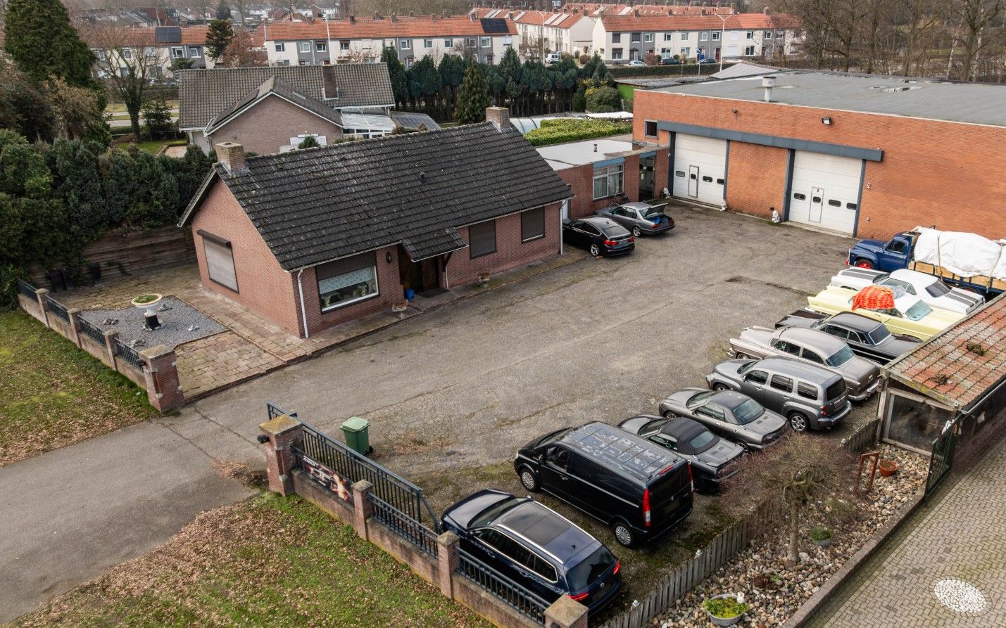Bekijk foto 1 van Leukerstraat 9