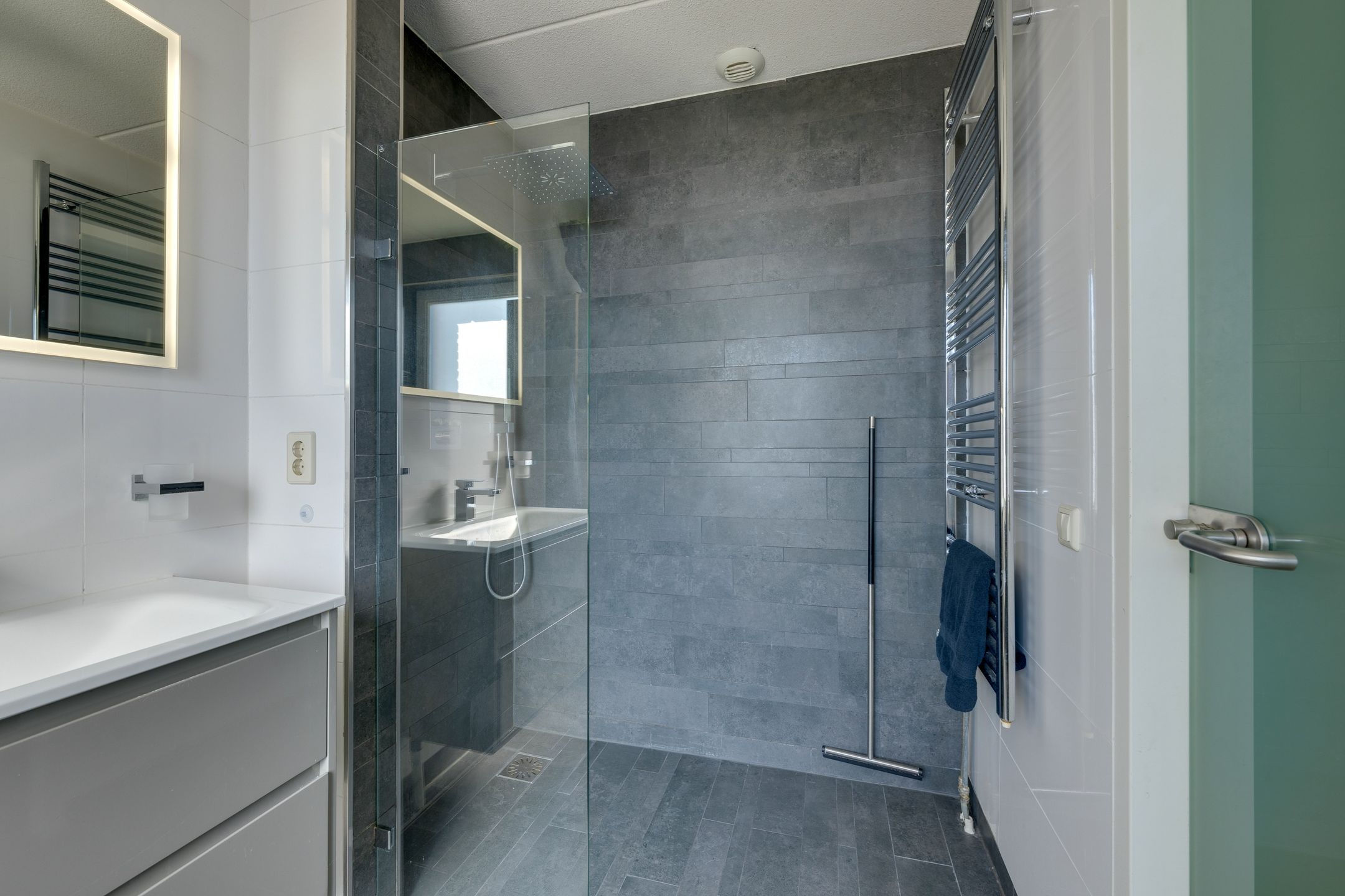 Foto 42 van Frederik Hendrikstraat 174-B