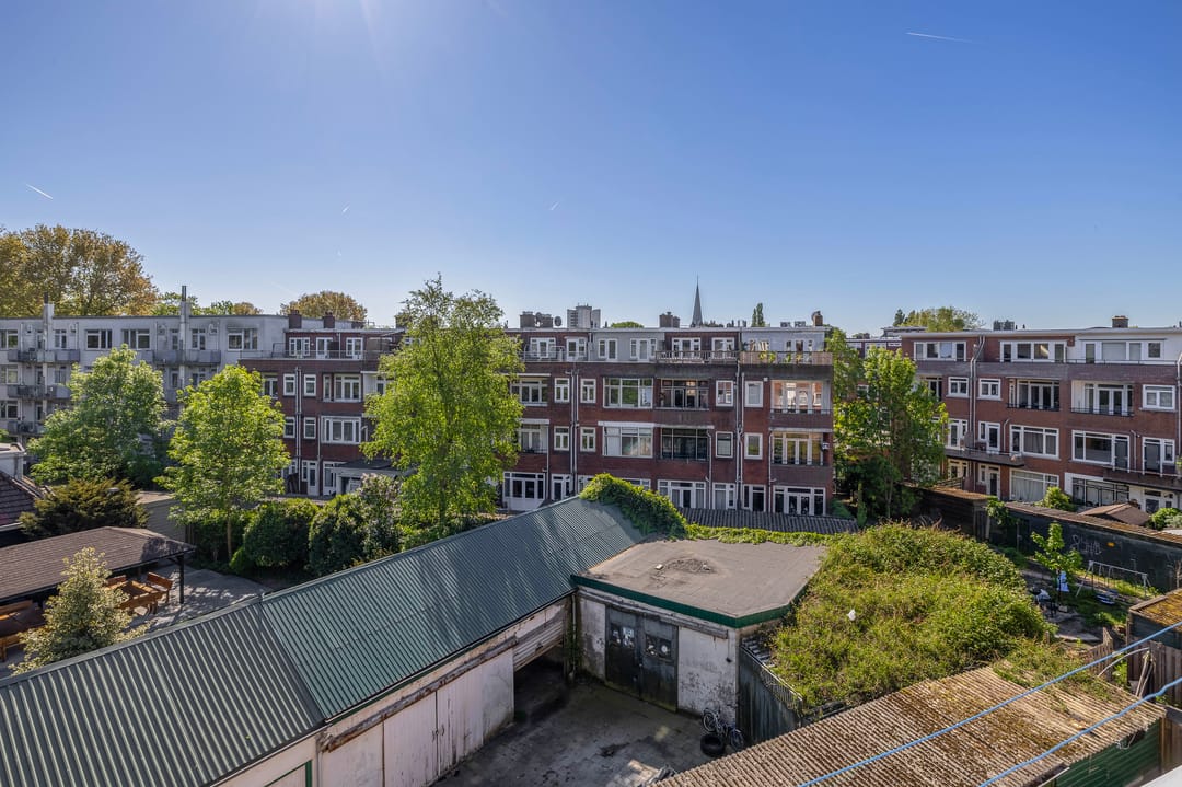 Photo 38 of Jaersveltstraat 14-A