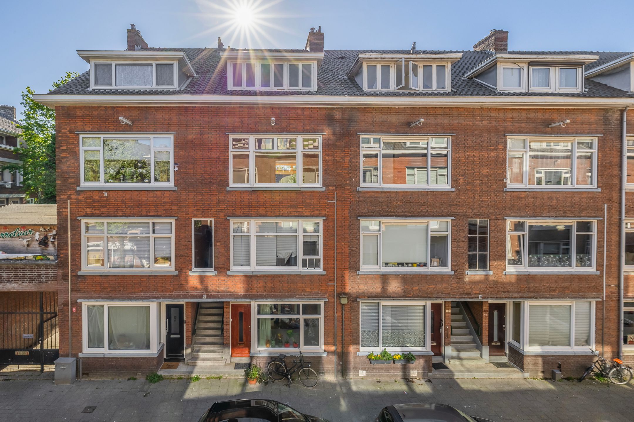 Photo 6 of Jaersveltstraat 14-A