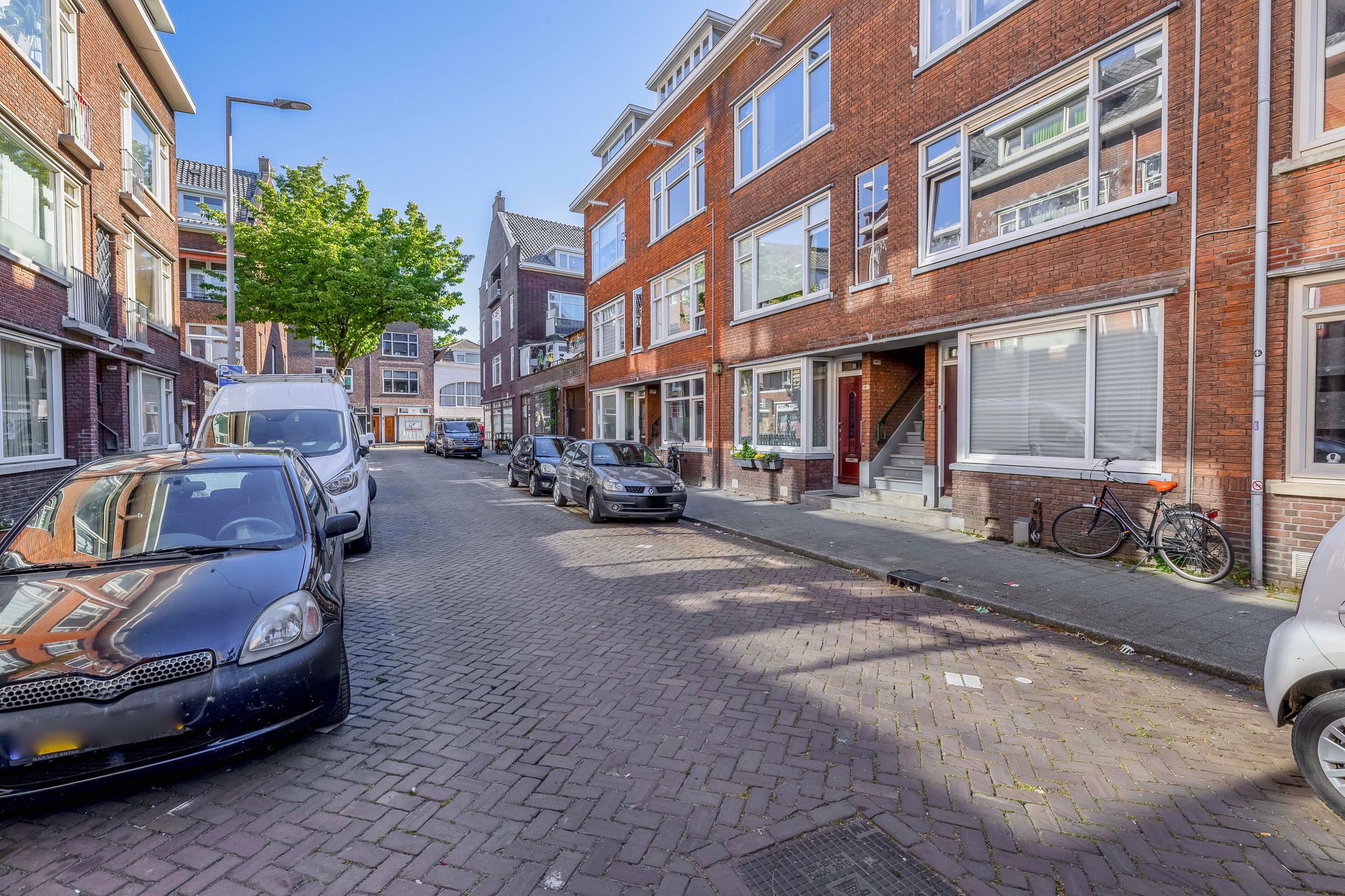Photo 9 of Jaersveltstraat 14-A