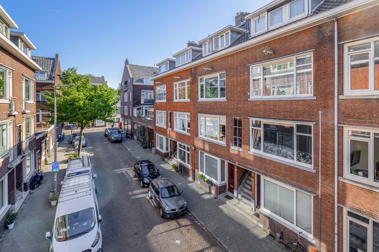 Photo 10 of Jaersveltstraat 14-A