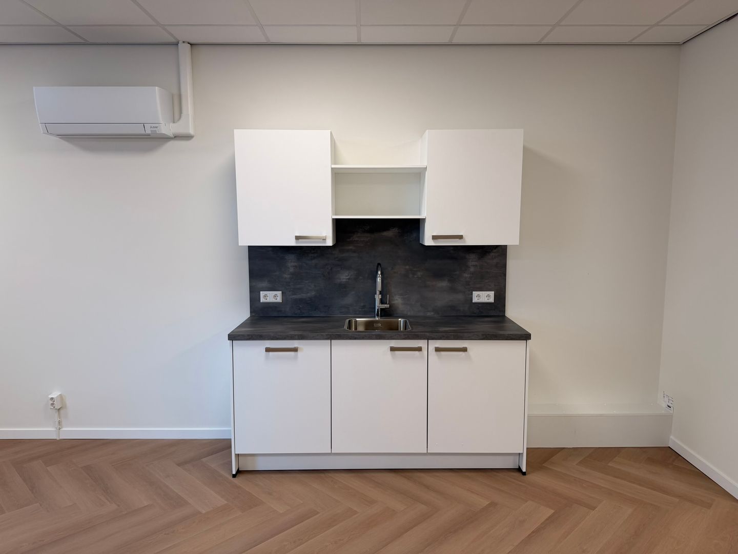 Bekijk foto 5 van Treubstraat 21-U220