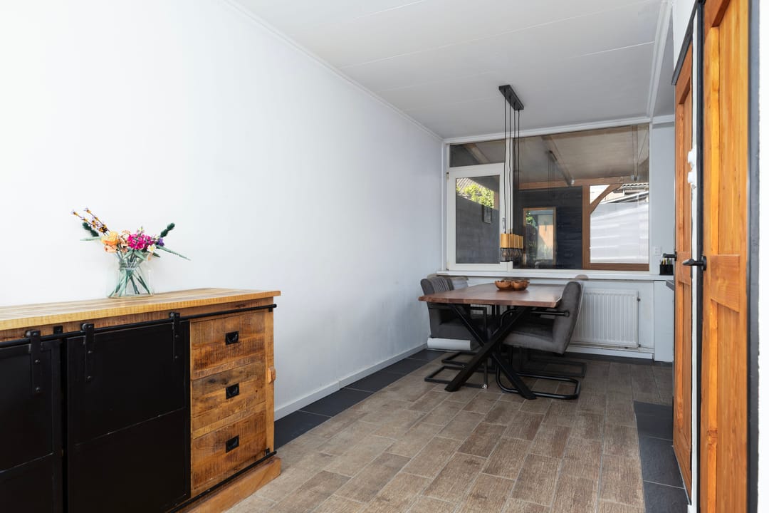 Photo 16 of Graaf Reinoutstraat 37